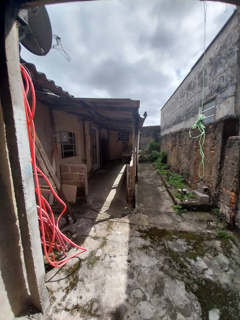 Casa à venda com 2 quartos, 90m² - Foto 12