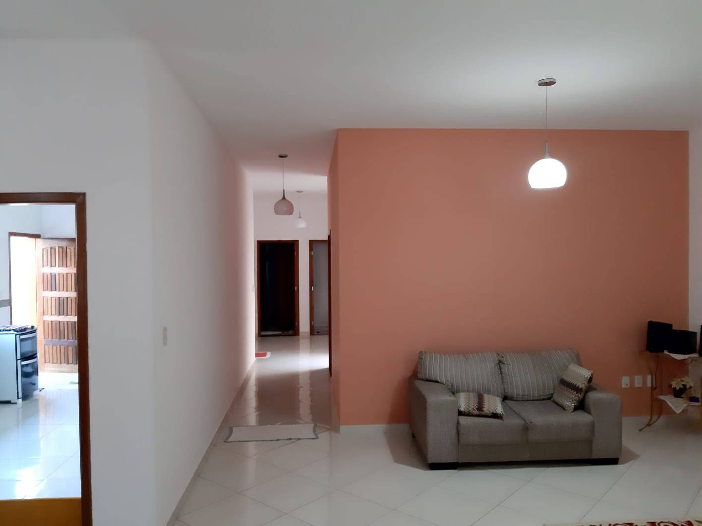 Casa à venda com 3 quartos, 200m² - Foto 4