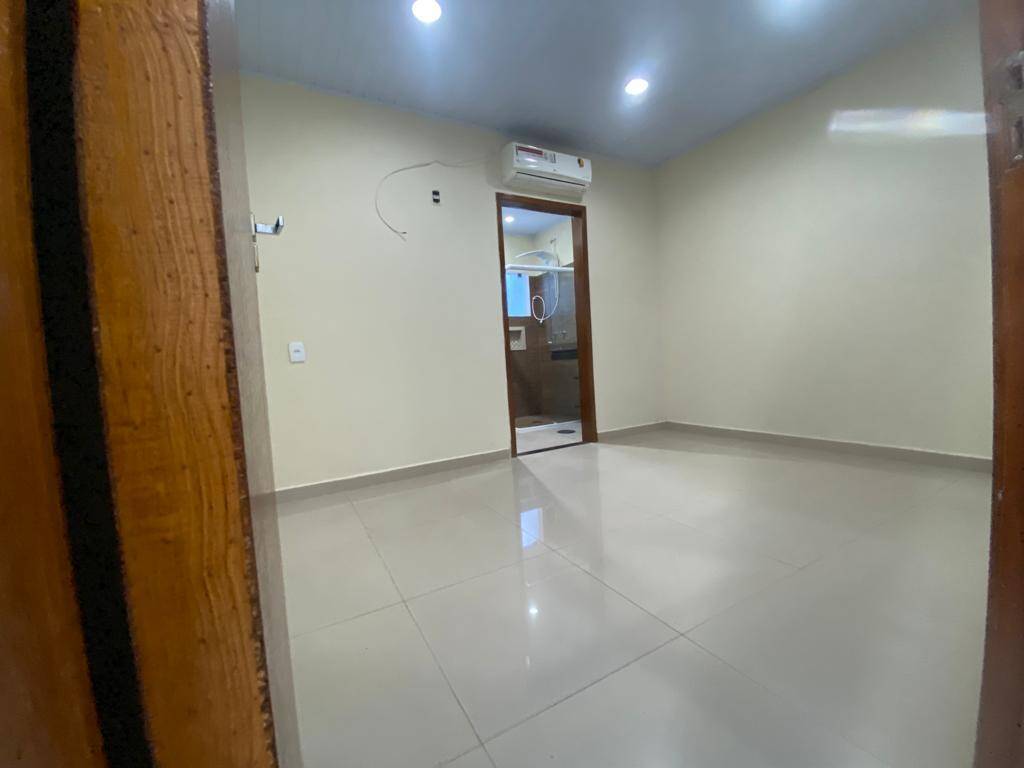 Casa à venda e aluguel com 4 quartos, 144m² - Foto 9