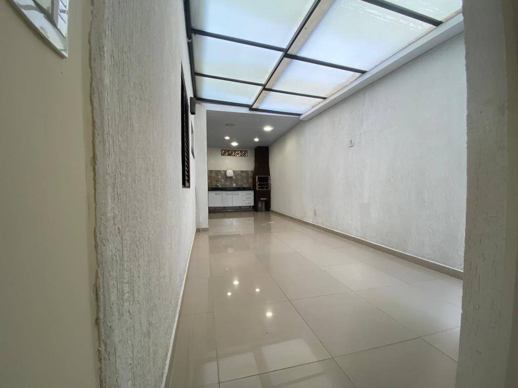 Casa à venda e aluguel com 4 quartos, 144m² - Foto 17