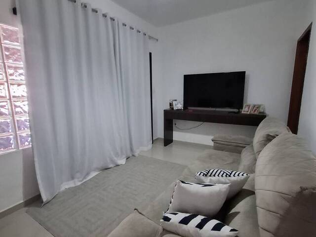 #11 - Casa para Venda em Taubaté - SP