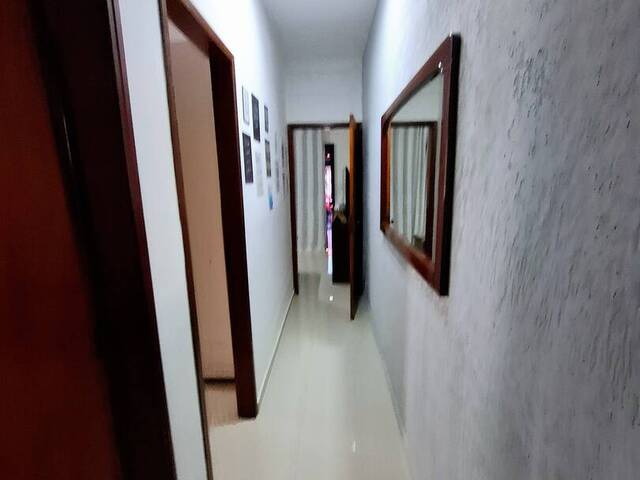 #11 - Casa para Venda em Taubaté - SP