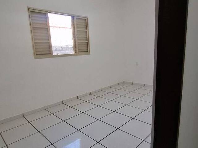 #19 - Casa para Venda em Taubaté - SP